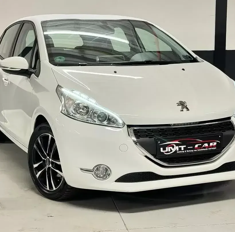Peugeot 208 1.2i Puretech| NieuwStaat!| Airco| GEKEURD|