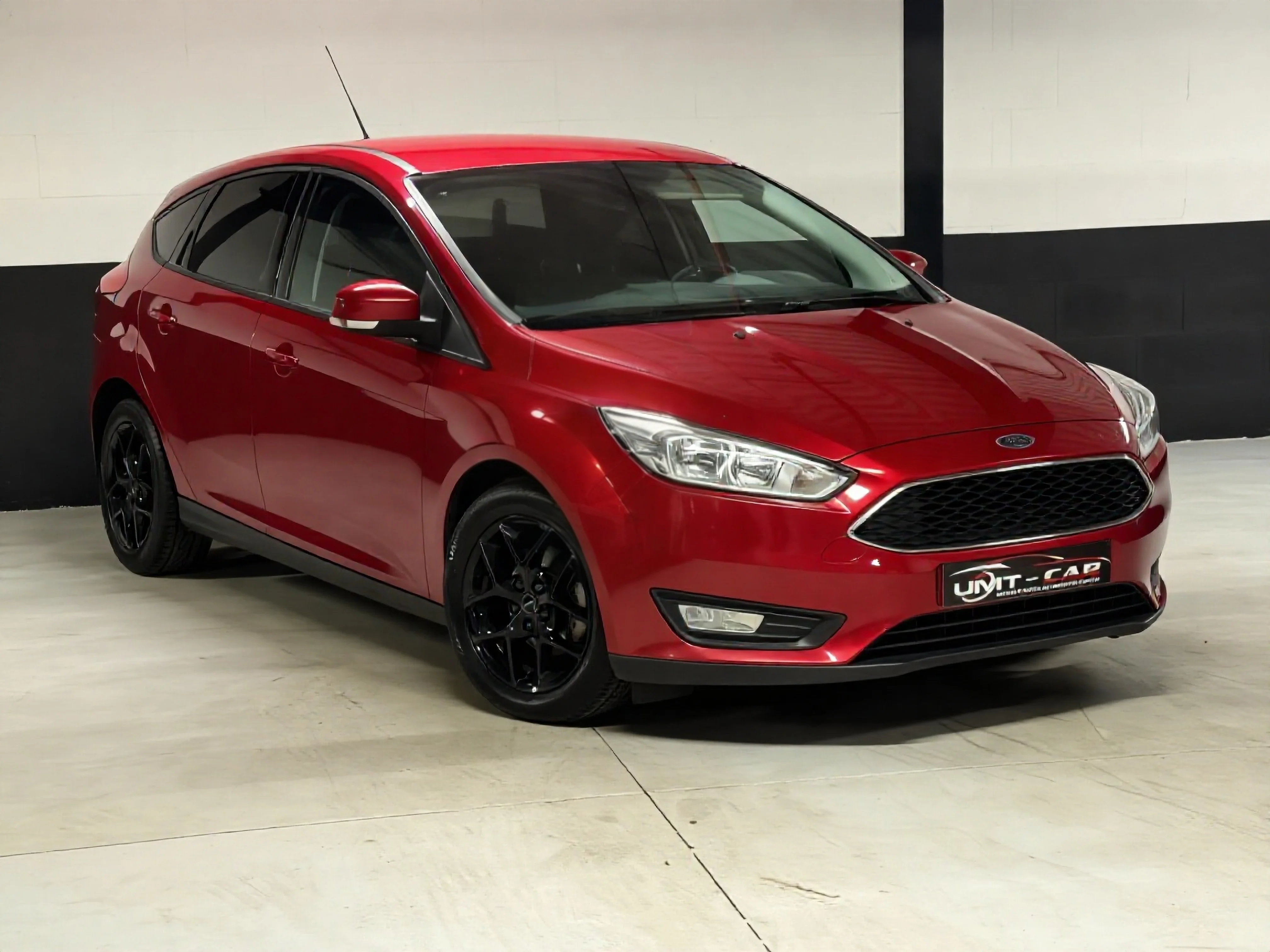 Ford Focus 1.0 EcoBoost Sport-Line 146000 km Rood Topstaat