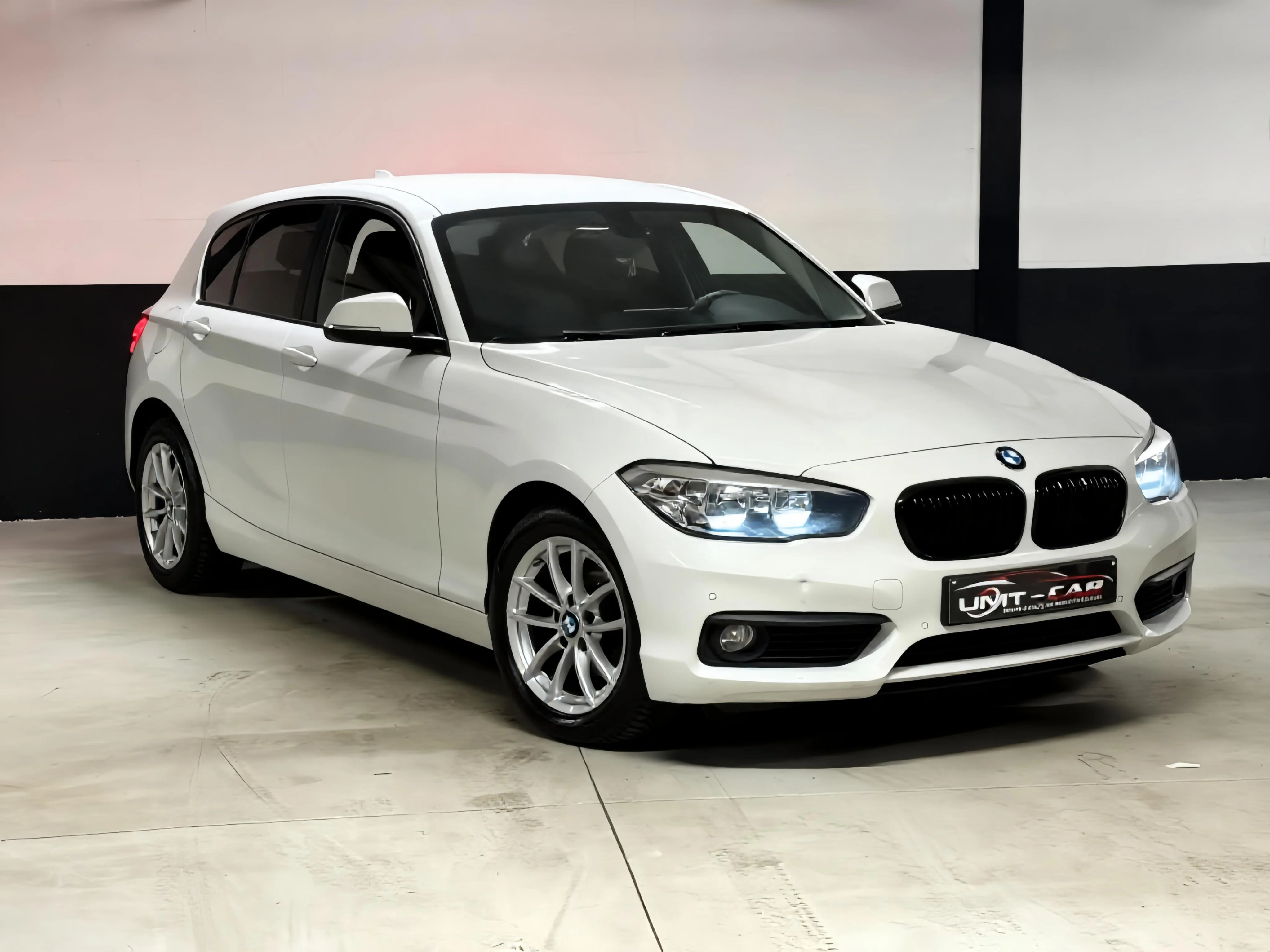 BMW 116i Benzine Sportline Met Navi En Nog Garantie