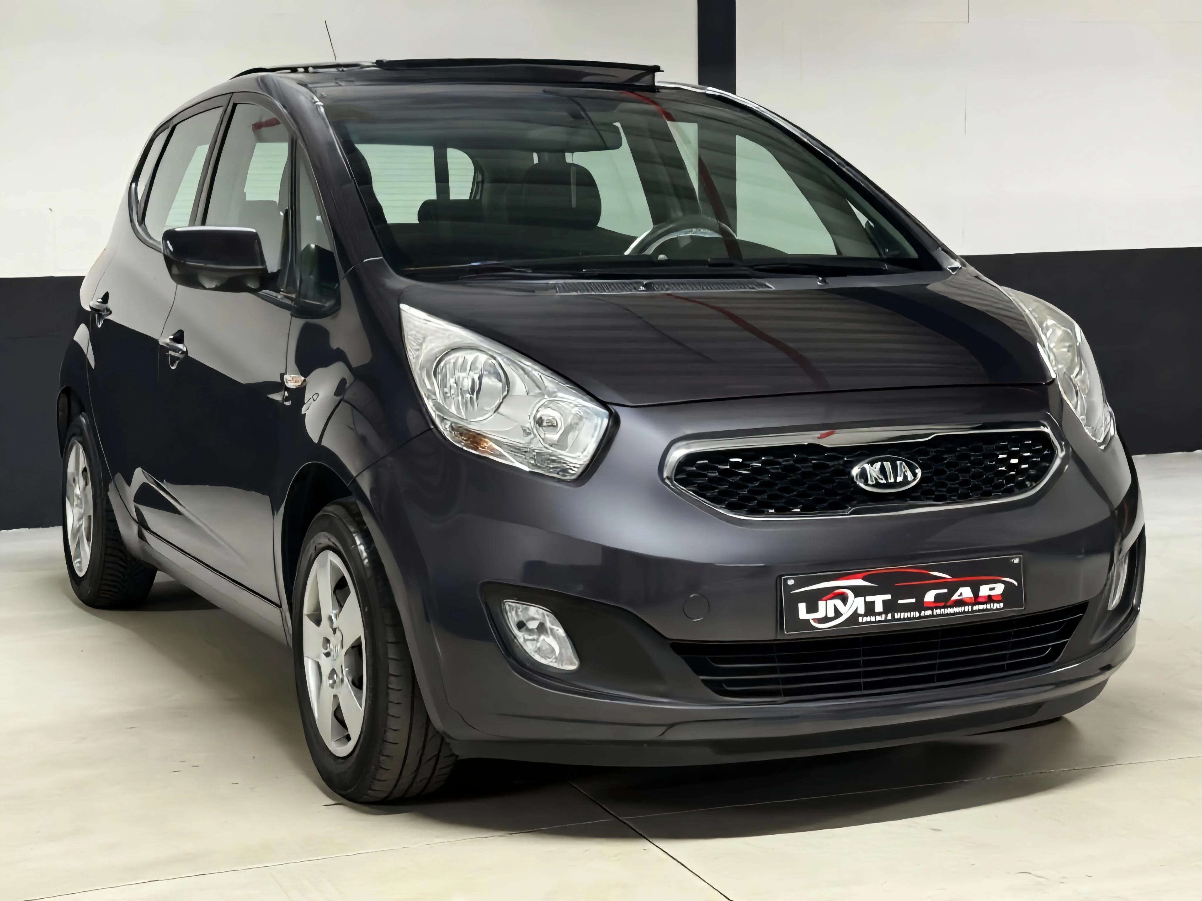 KIA Venga Nu Volledig Gekeurd Met Open Dak En Camera