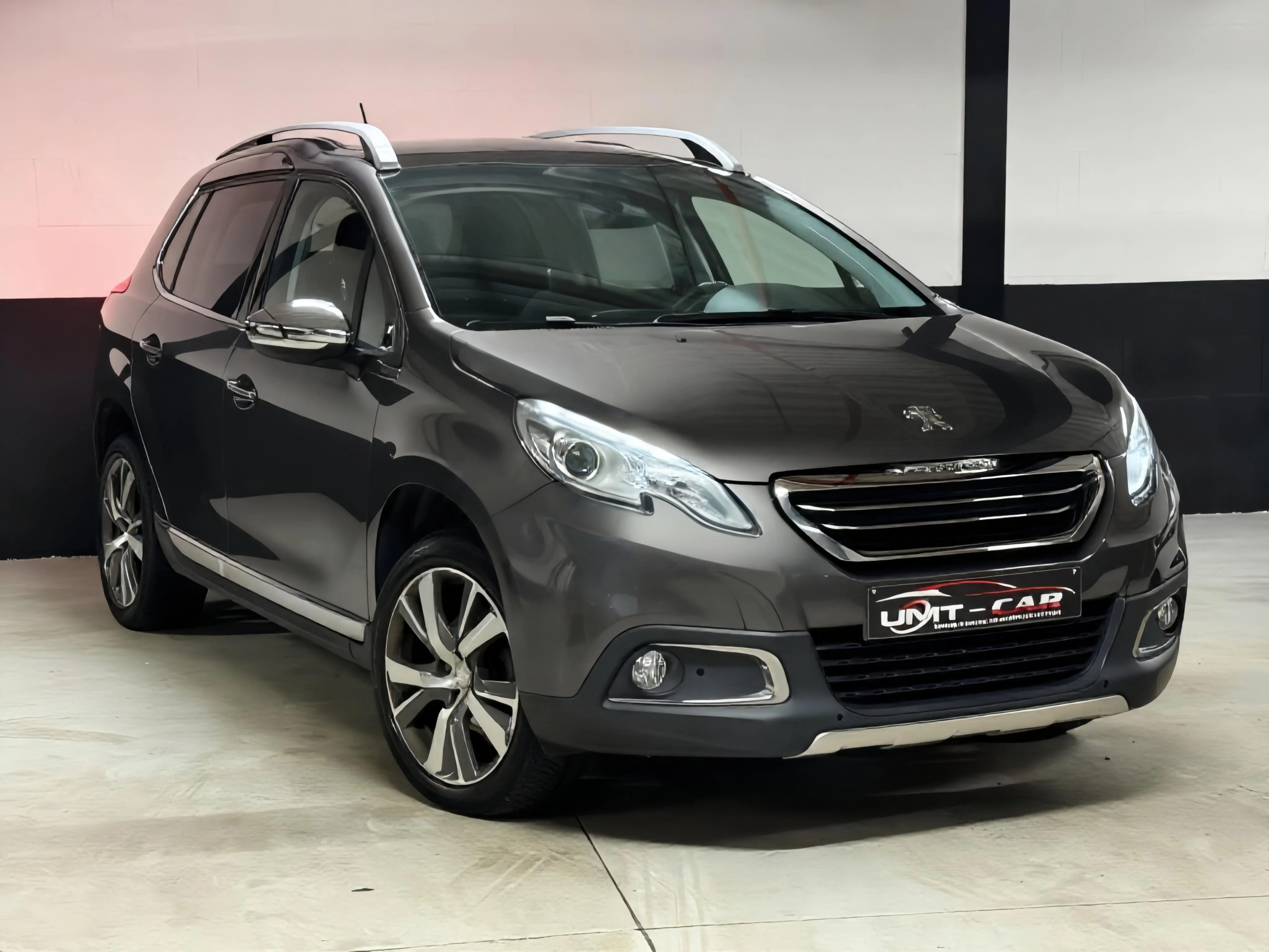 Peugeot 2008 1.2i Automaat – Parkeerhulp Pano Navi Lez