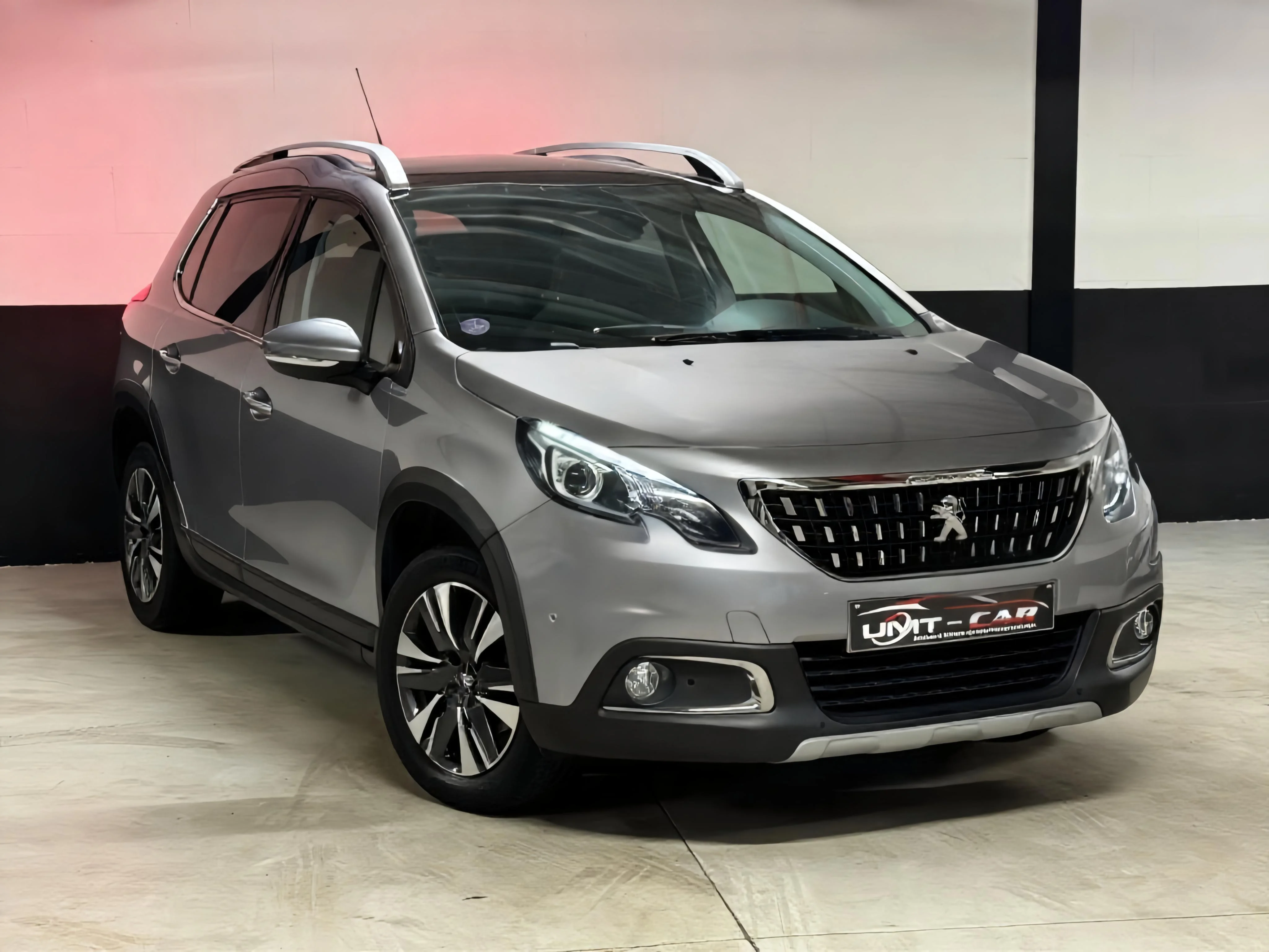 Peugeot 2008 1.2i – Pano Navi Parkeerhulp Gekeurd Lez