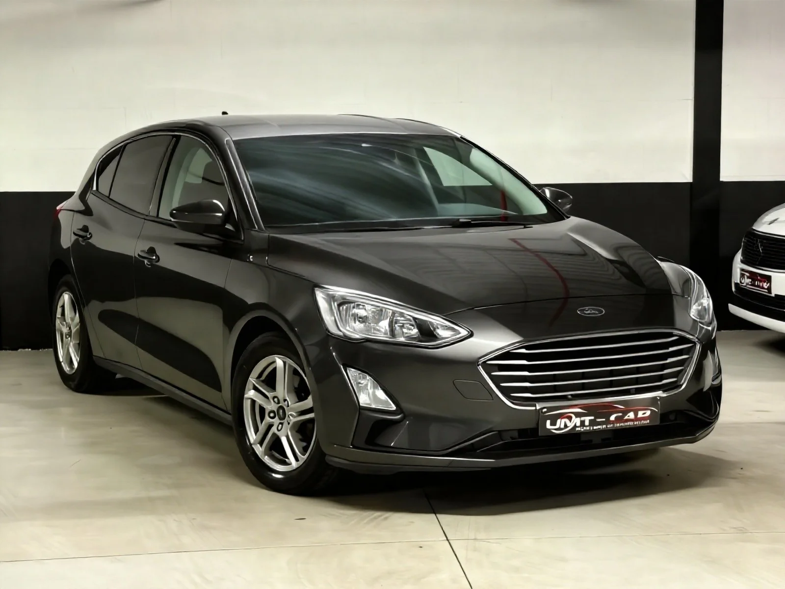 Ford Focus Titanium – Carplay Camera Parkeerhulp Lez