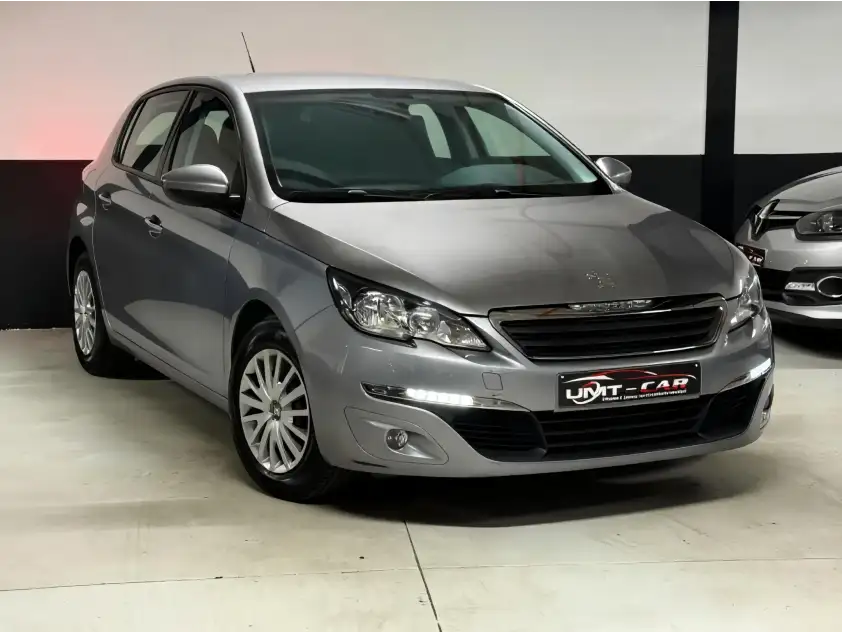 Peugeot 308 1.2 PureTech — Nieuwe Distributie & CarPlay