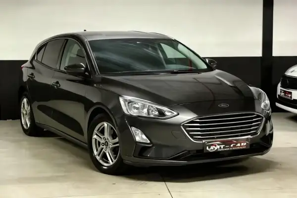 Ford Focus Titanium – Carplay Camera Parkeerhulp Lez