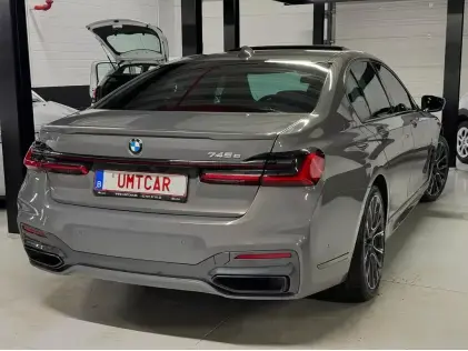 BMW 745e M-PERFORMANCE COMFORT NIGHTPAKKET