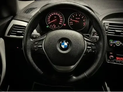 BMW 114i | Premium Hatchback | Handgeschakeld | 105 PK
