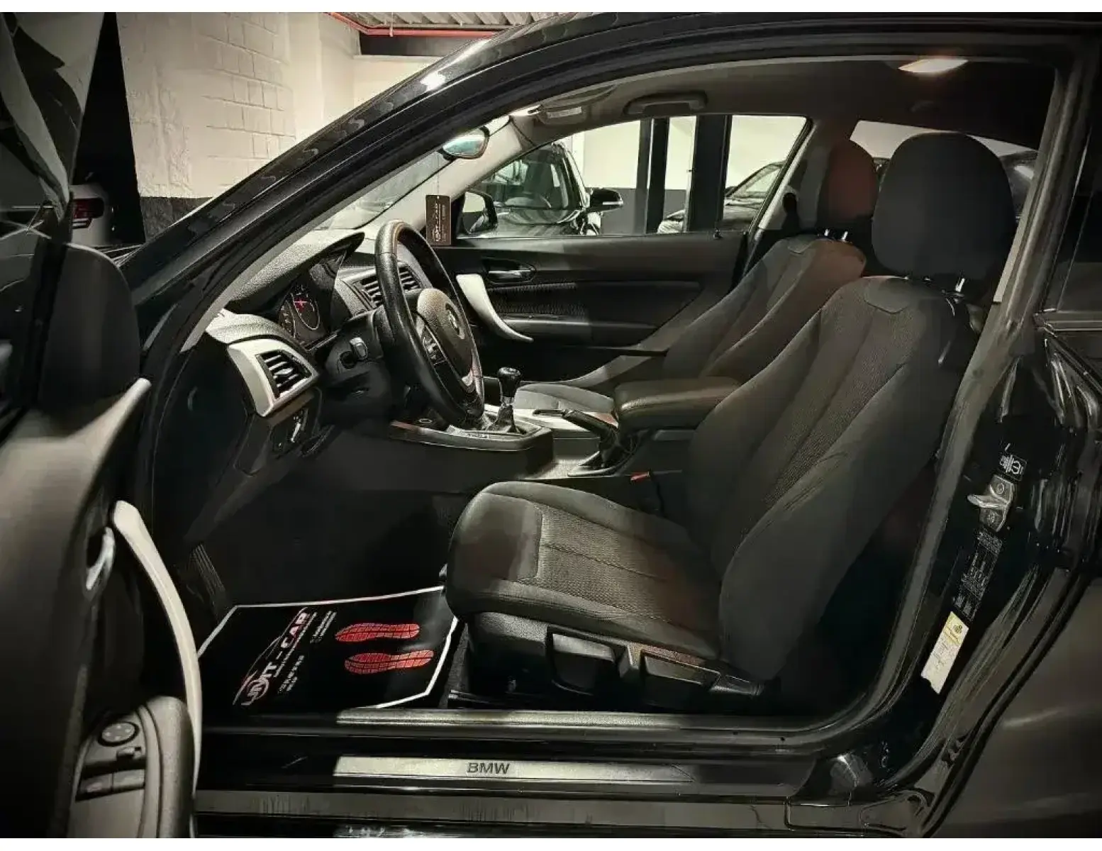 BMW 114i | Premium Hatchback | Handgeschakeld | 105 PK
