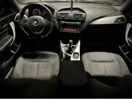 BMW 114i | Premium Hatchback | Handgeschakeld | 105 PK