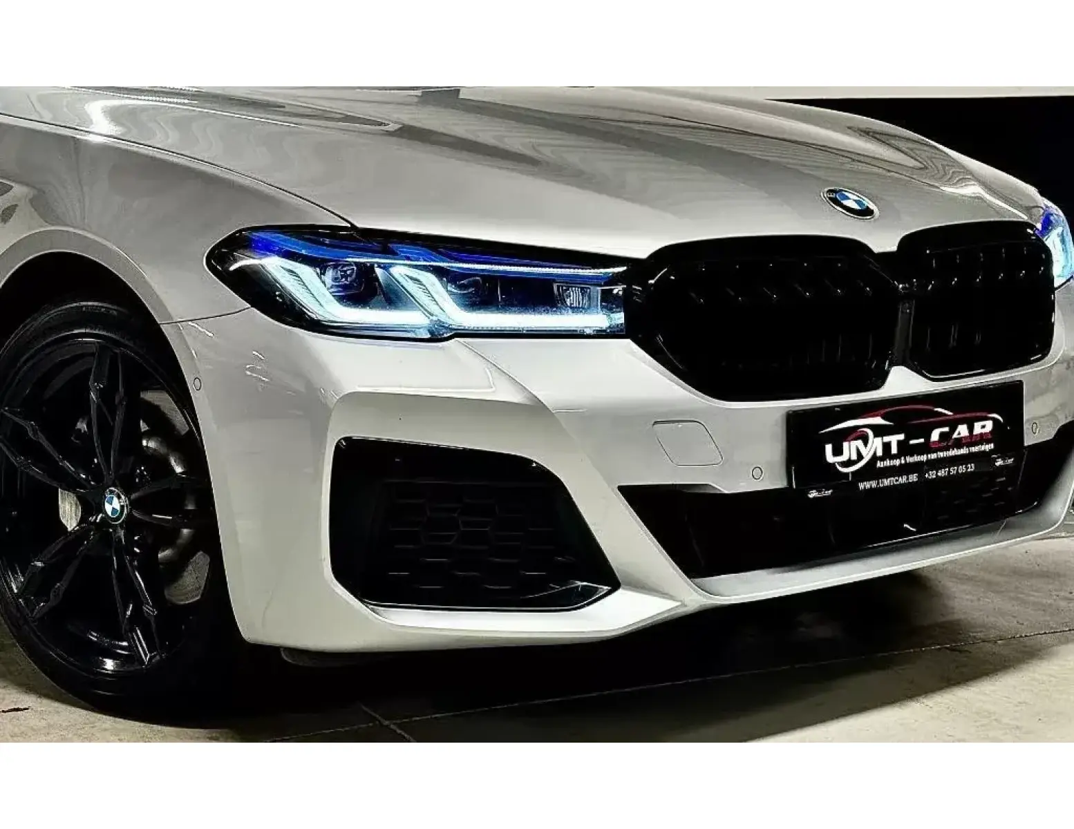 BMW 530e HYBRID //M PACK