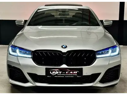 BMW 530e HYBRID //M PACK