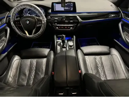 MERCEDES C180 AMG LINE | FULL FULL OPTIONS