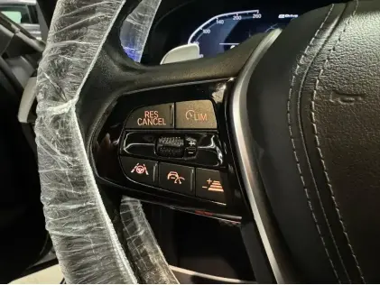 MERCEDES C180 AMG LINE | FULL FULL OPTIONS