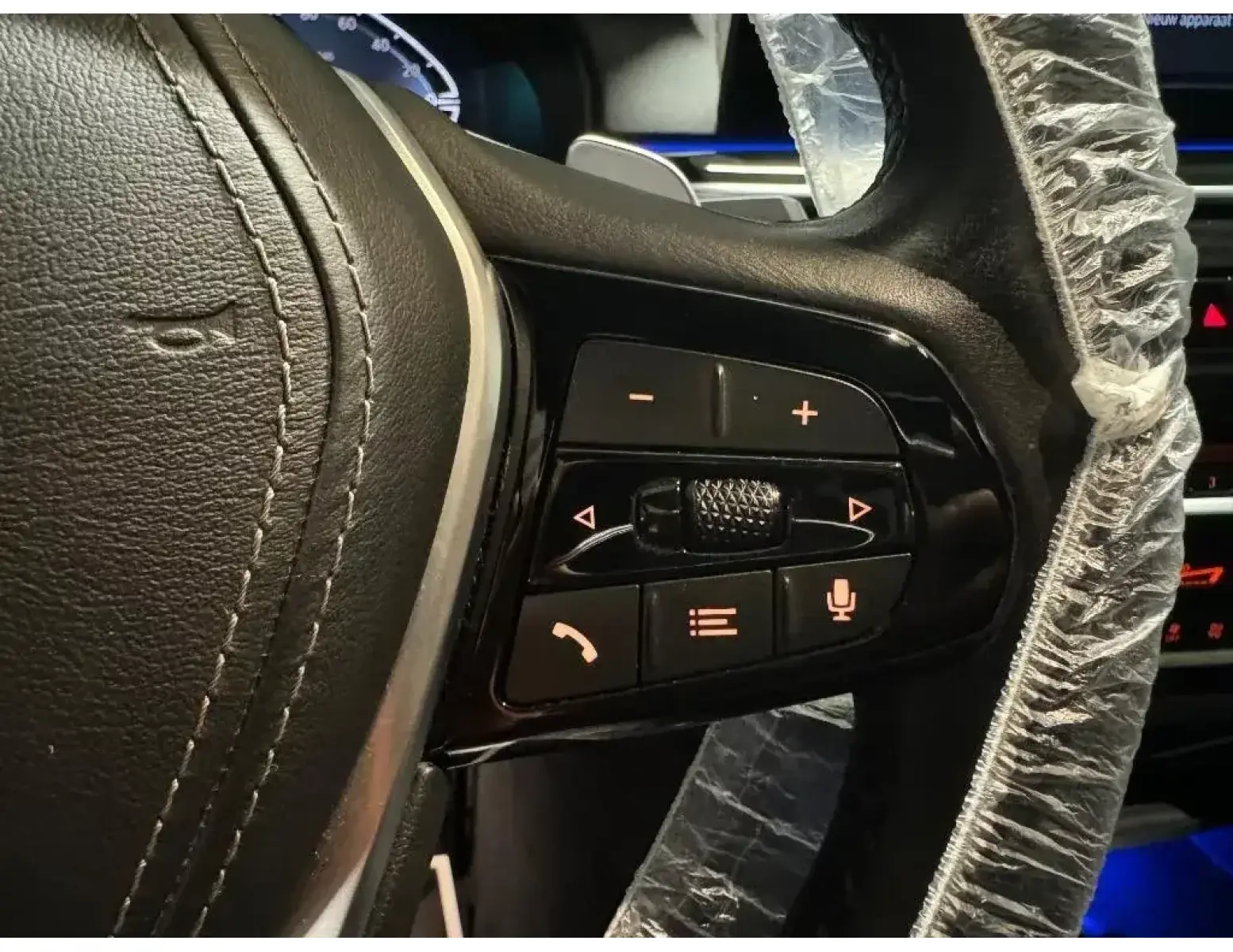 MERCEDES C180 AMG LINE | FULL FULL OPTIONS