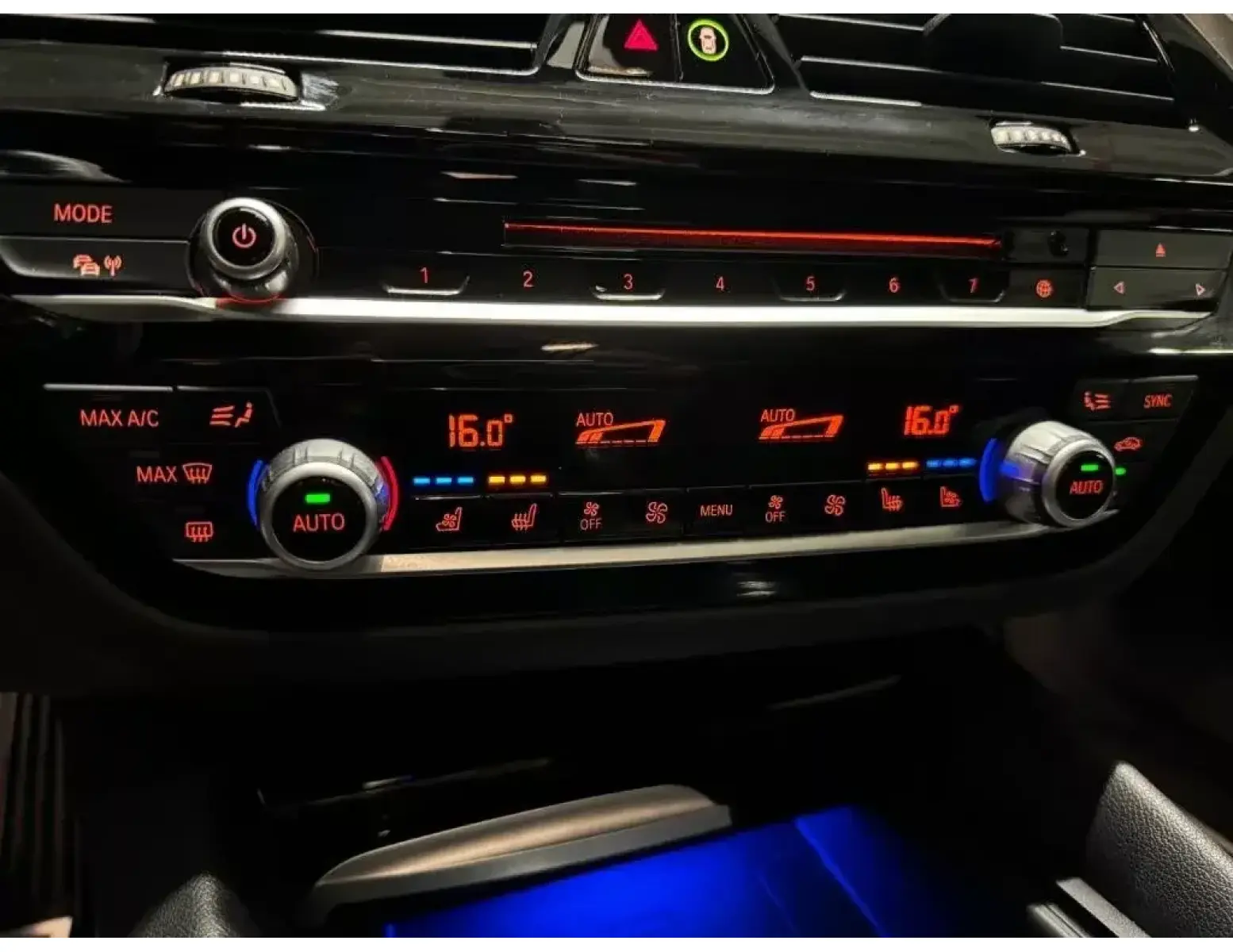MERCEDES C180 AMG LINE | FULL FULL OPTIONS
