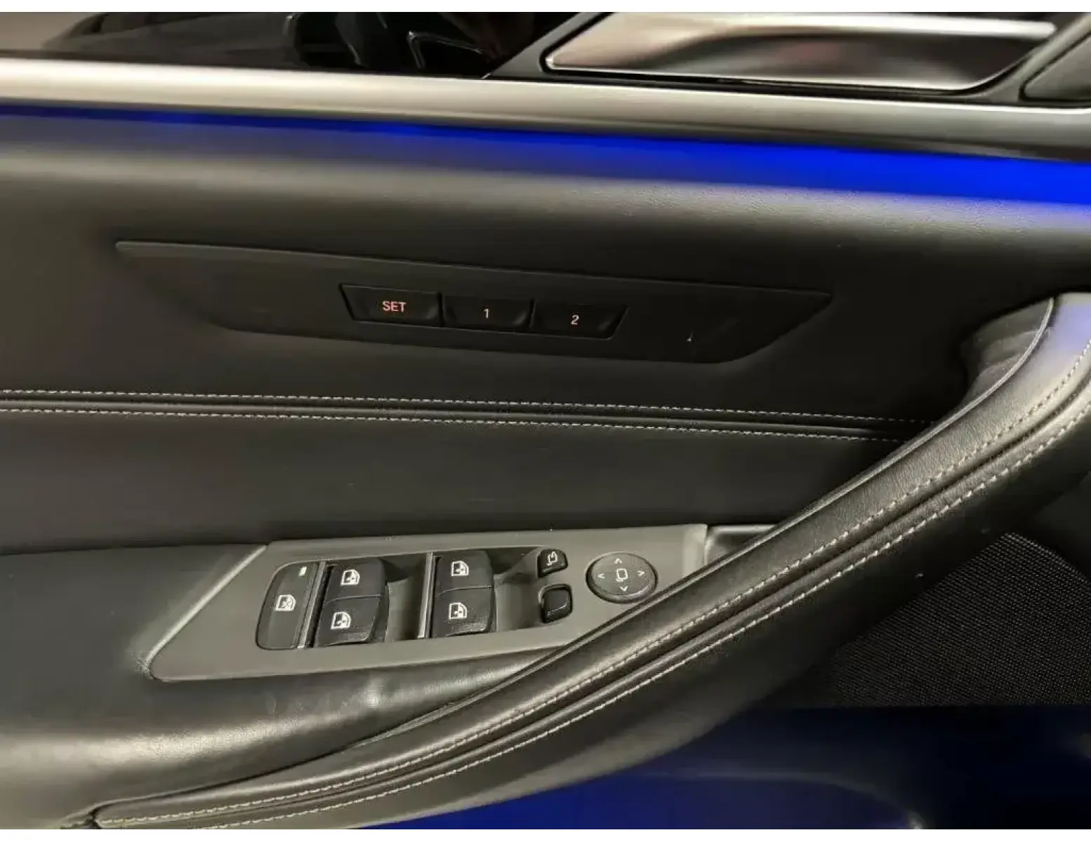 MERCEDES C180 AMG LINE | FULL FULL OPTIONS