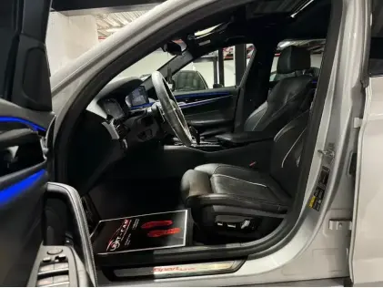 MERCEDES C180 AMG LINE | FULL FULL OPTIONS