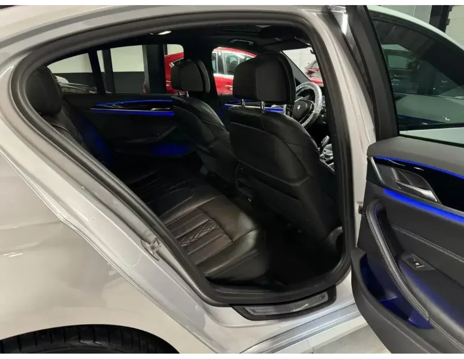 MERCEDES C180 AMG LINE | FULL FULL OPTIONS