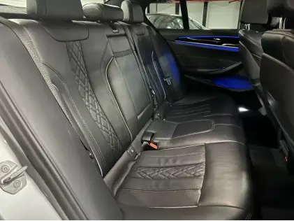 MERCEDES C180 AMG LINE | FULL FULL OPTIONS