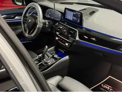 MERCEDES C180 AMG LINE | FULL FULL OPTIONS