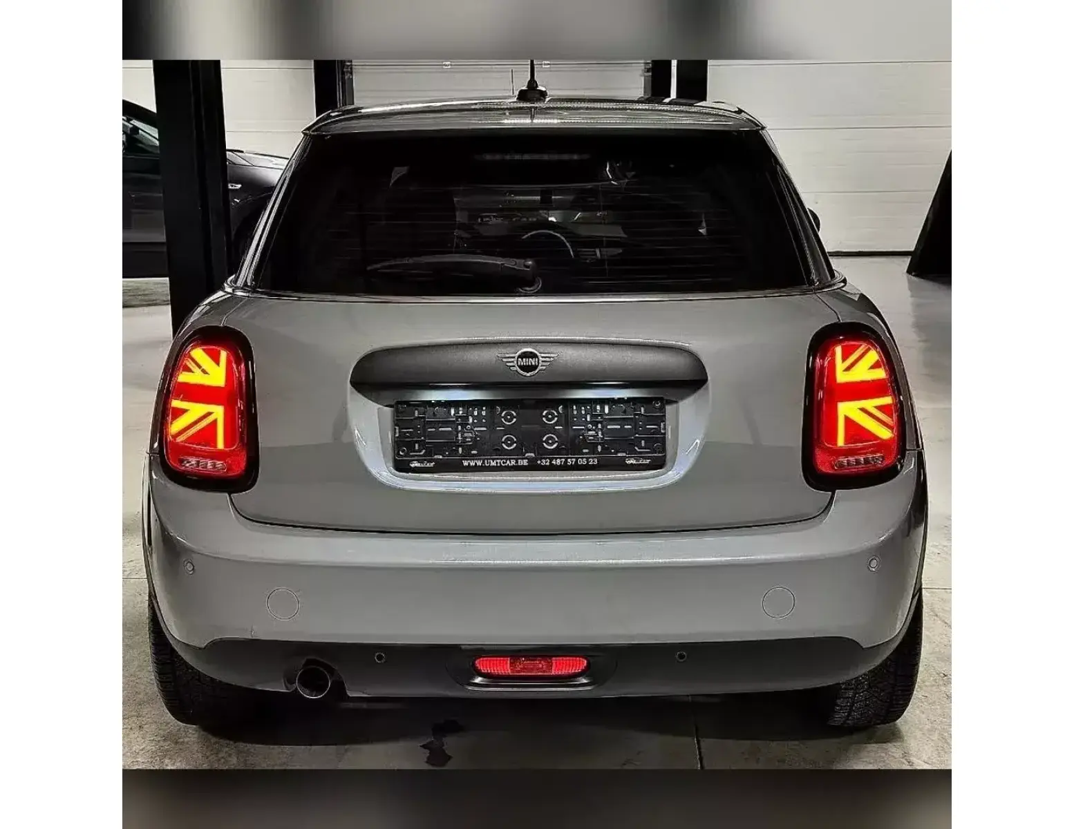 MINI Cooper One 1.5i - Stijl & Technologie in Nardo grijs!