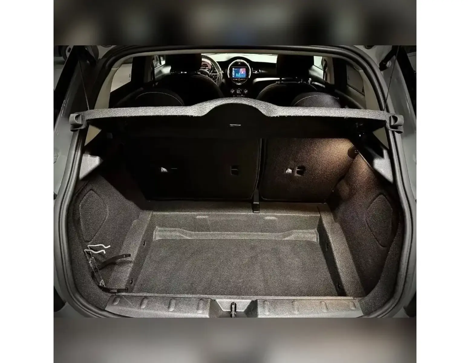 MINI Cooper One 1.5i - Stijl & Technologie in Nardo grijs!