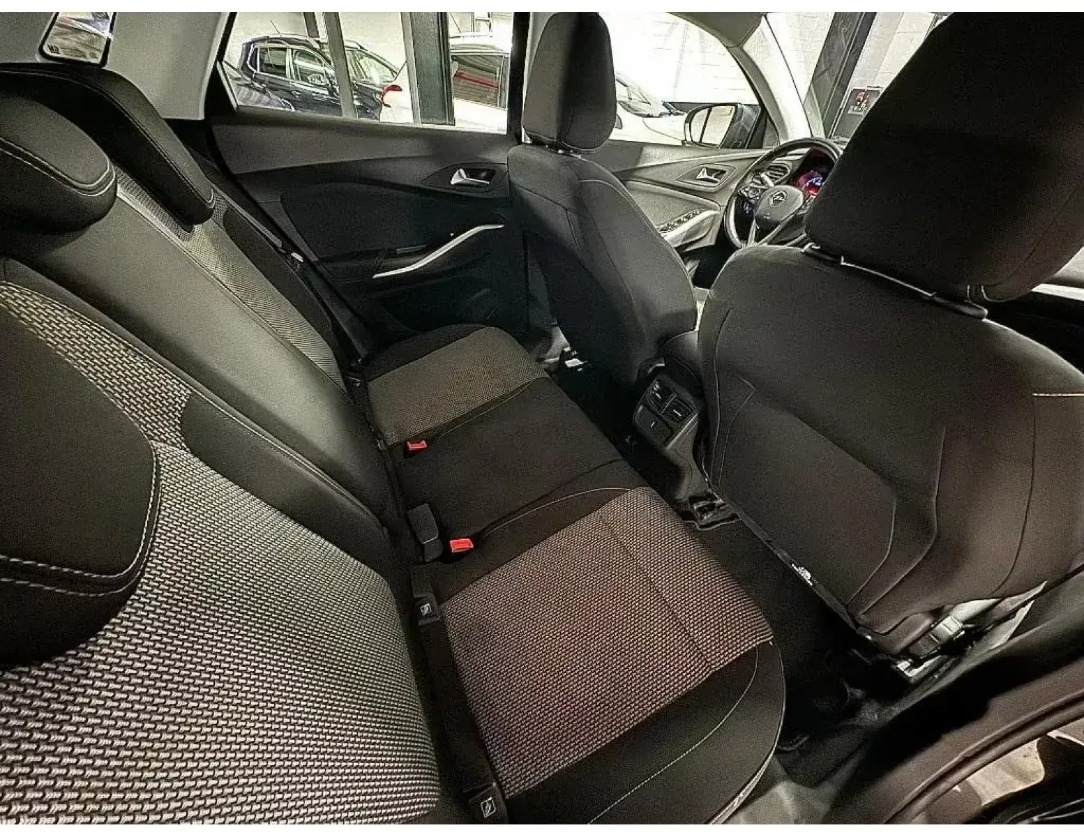 Opel Grandland X 1.2i – Luxe & Ruime SUV met CarPlay!