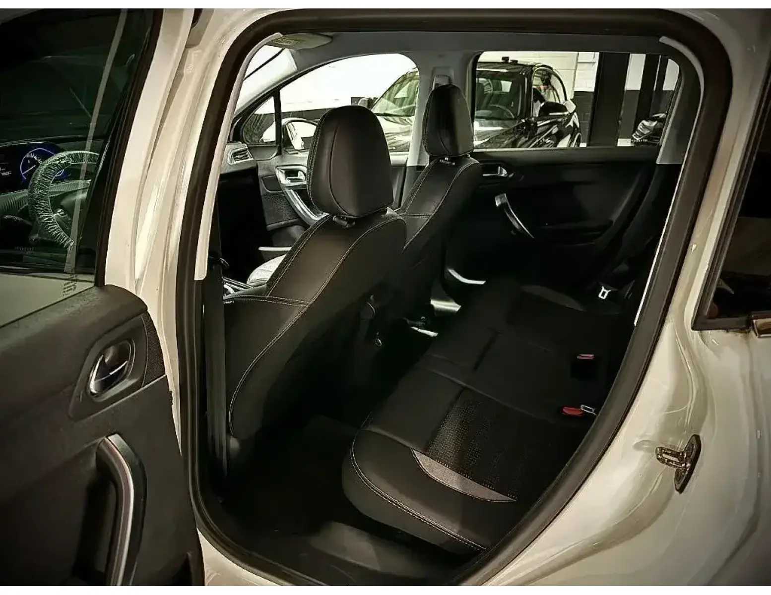 Peugeot 2008 1.2 PureTech | SUV | 110 pk | LEZ Vrij