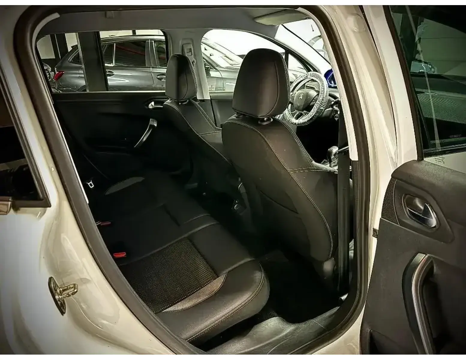 Peugeot 2008 1.2 PureTech | SUV | 110 pk | LEZ Vrij