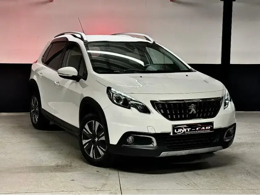 Peugeot 2008 1.2 PureTech | SUV | 110 pk | LEZ Vrij - Afbeelding 1