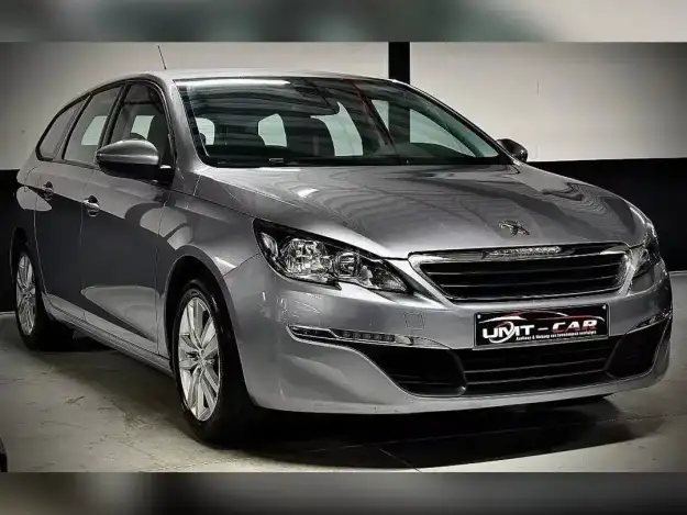 Peugeot 308 1.2i PureTech – Zeer Proper & Compleet Uitgerust!