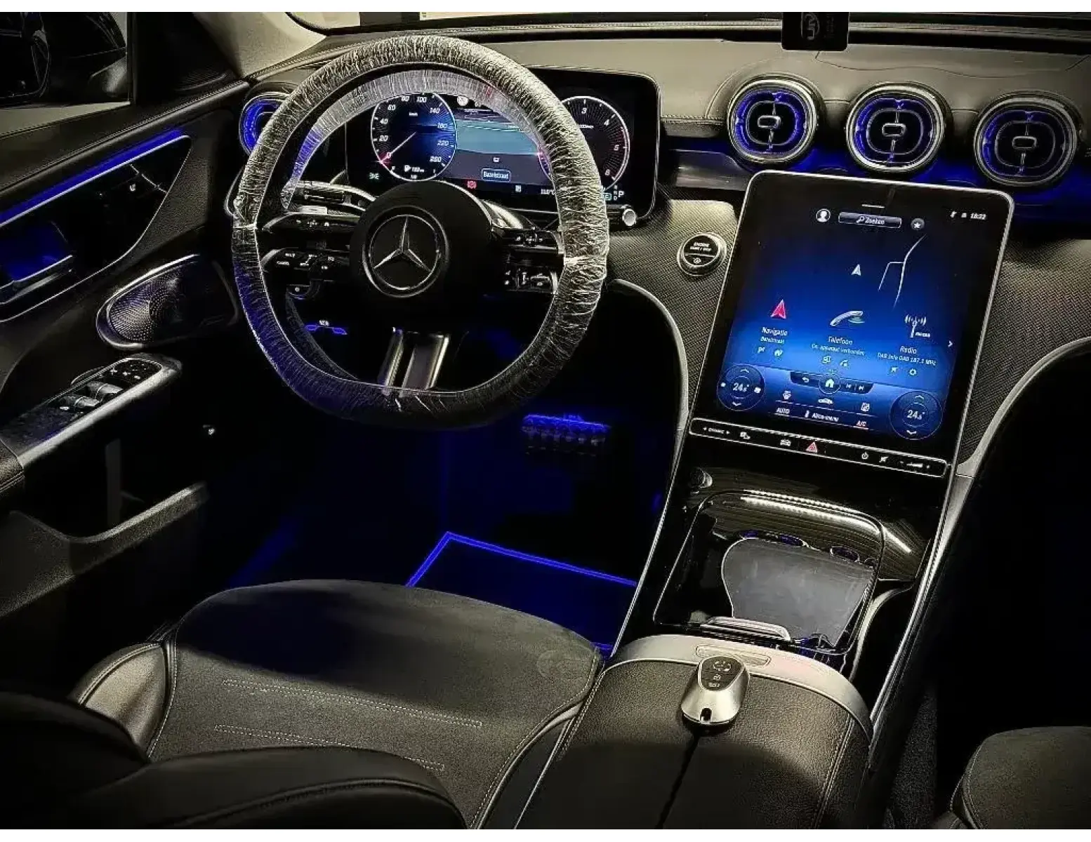 Luxe Tweedehands Mercedes C220d AMG Line Nieuwstaat | LEZ ✅