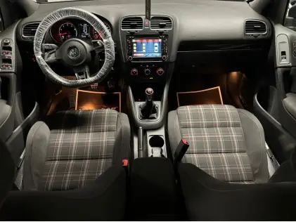 VOLKSWAGEN GOLF GTI 2.0 TSI /ALCANTARA