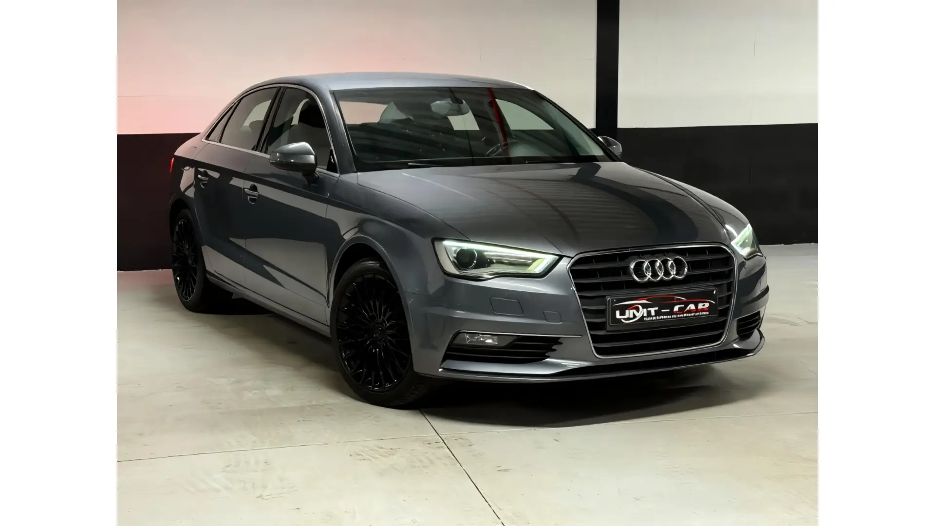 Audi A3 S-Tronic Automaat – Sportief, Luxe & Direct Beschikbaar - Afbeelding 1 (groot)