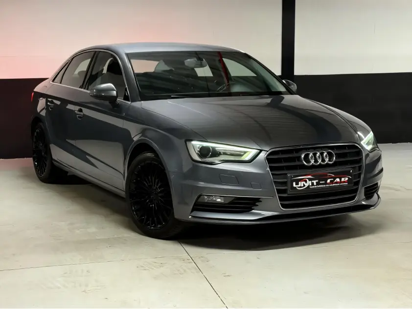 Audi A3 S-Tronic Automaat – Sportief, Luxe & Direct Beschikbaar - Afbeelding 1