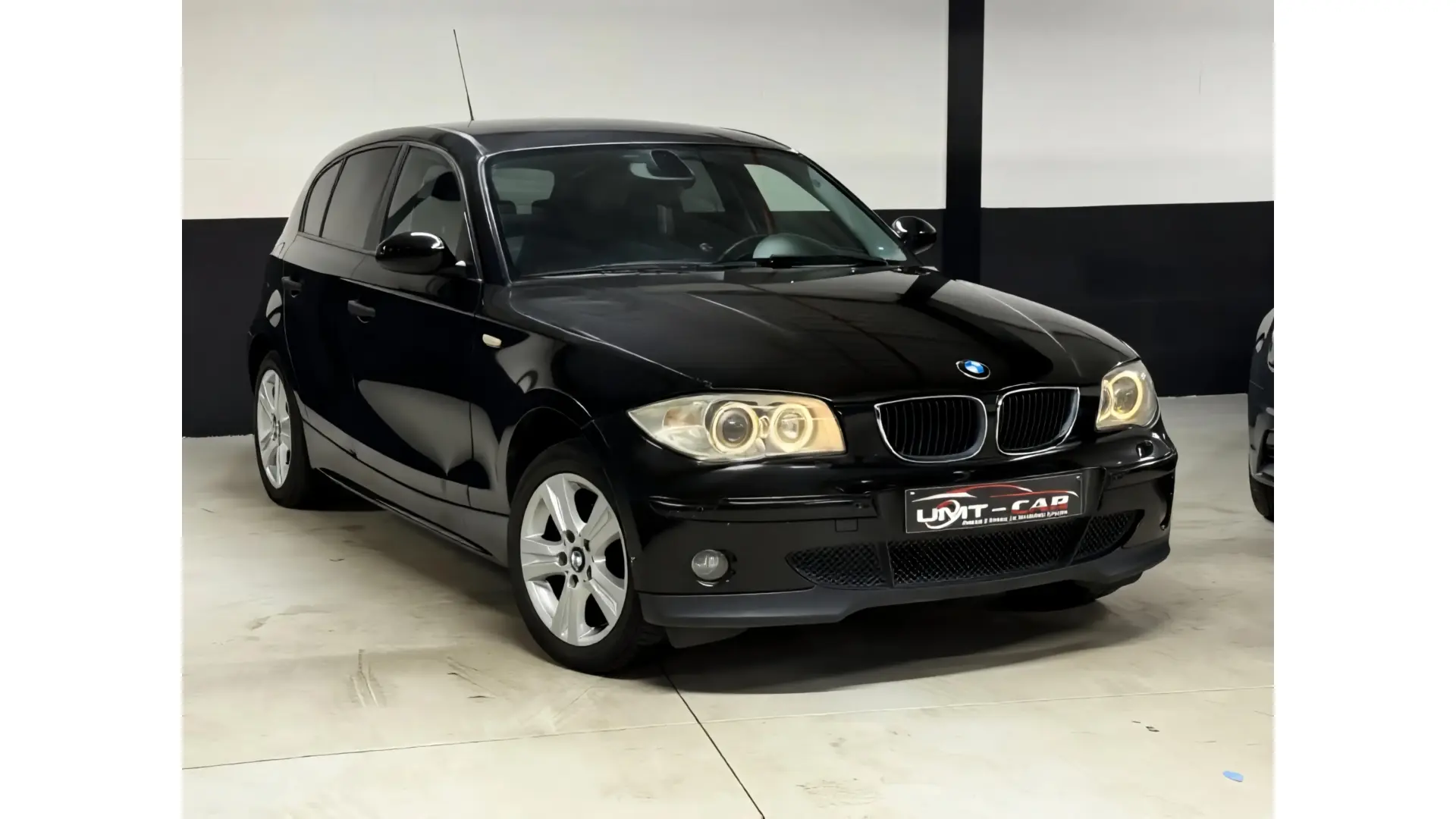 BMW 116i Benzine | Xenon & Zetelverwarming | Garantie - Afbeelding 1 (groot)