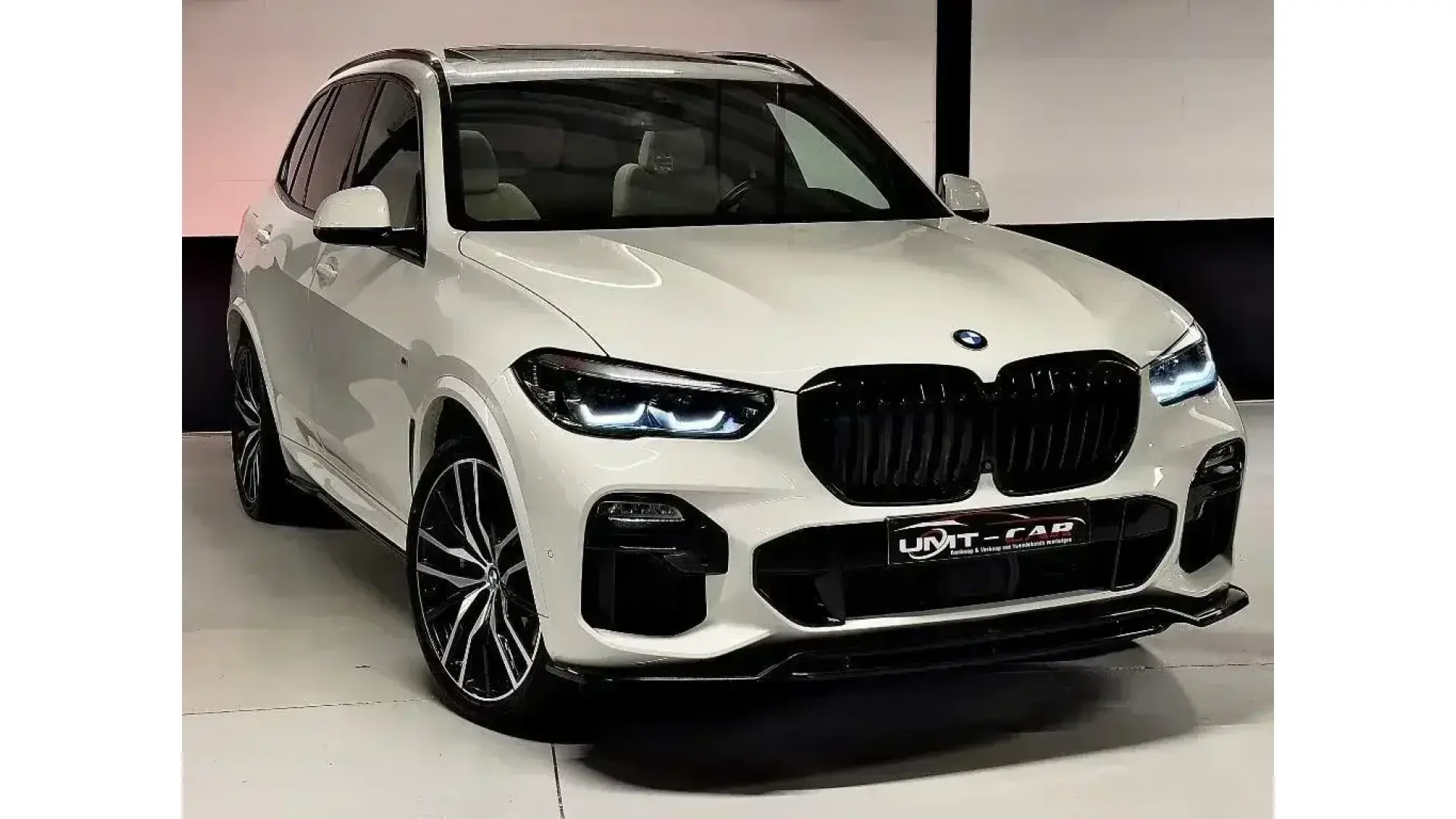 BMW X5 2019 | Diesel | M Pack | Full Options & Topstaat - Afbeelding 1 (groot)