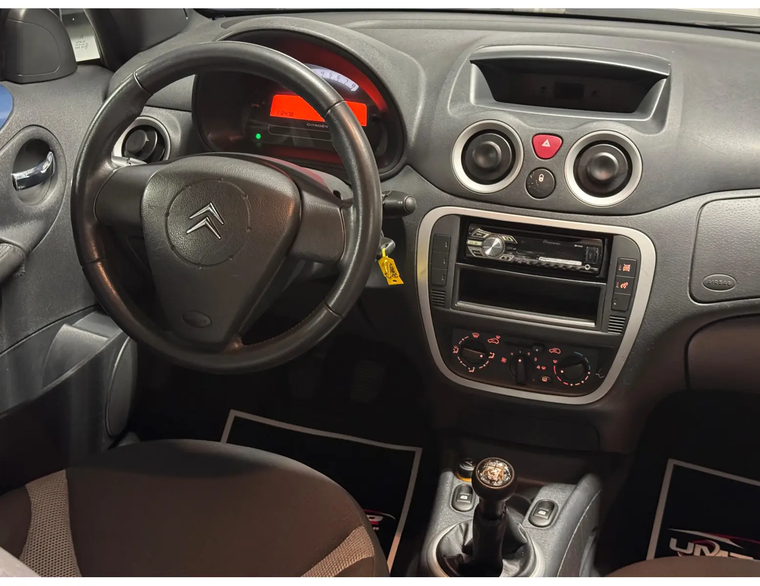 Citroën C3 Pluriel 1.4i 112dkm Panoramadak Handgeschakeld