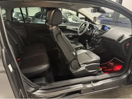 Tweedehands Ford B-Max kopen? Compact en gezinsvriendelijk ✅