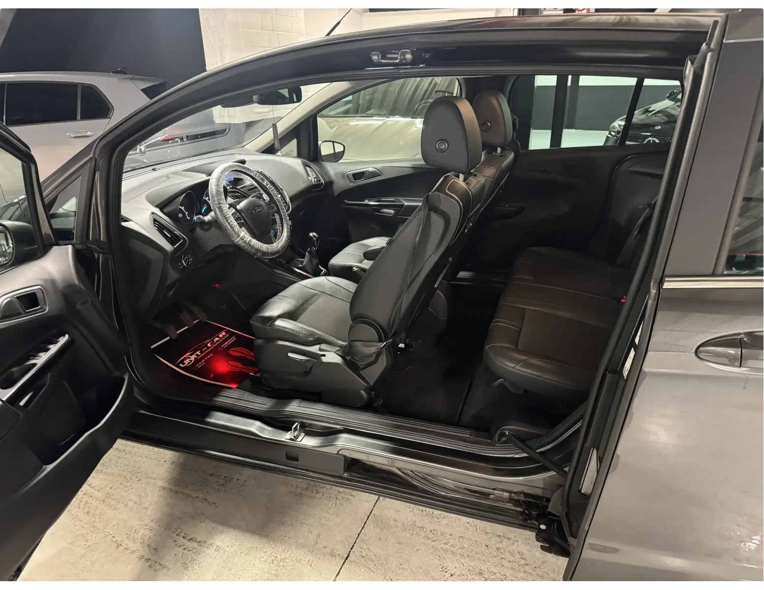 Tweedehands Ford B-Max kopen? Compact en gezinsvriendelijk ✅