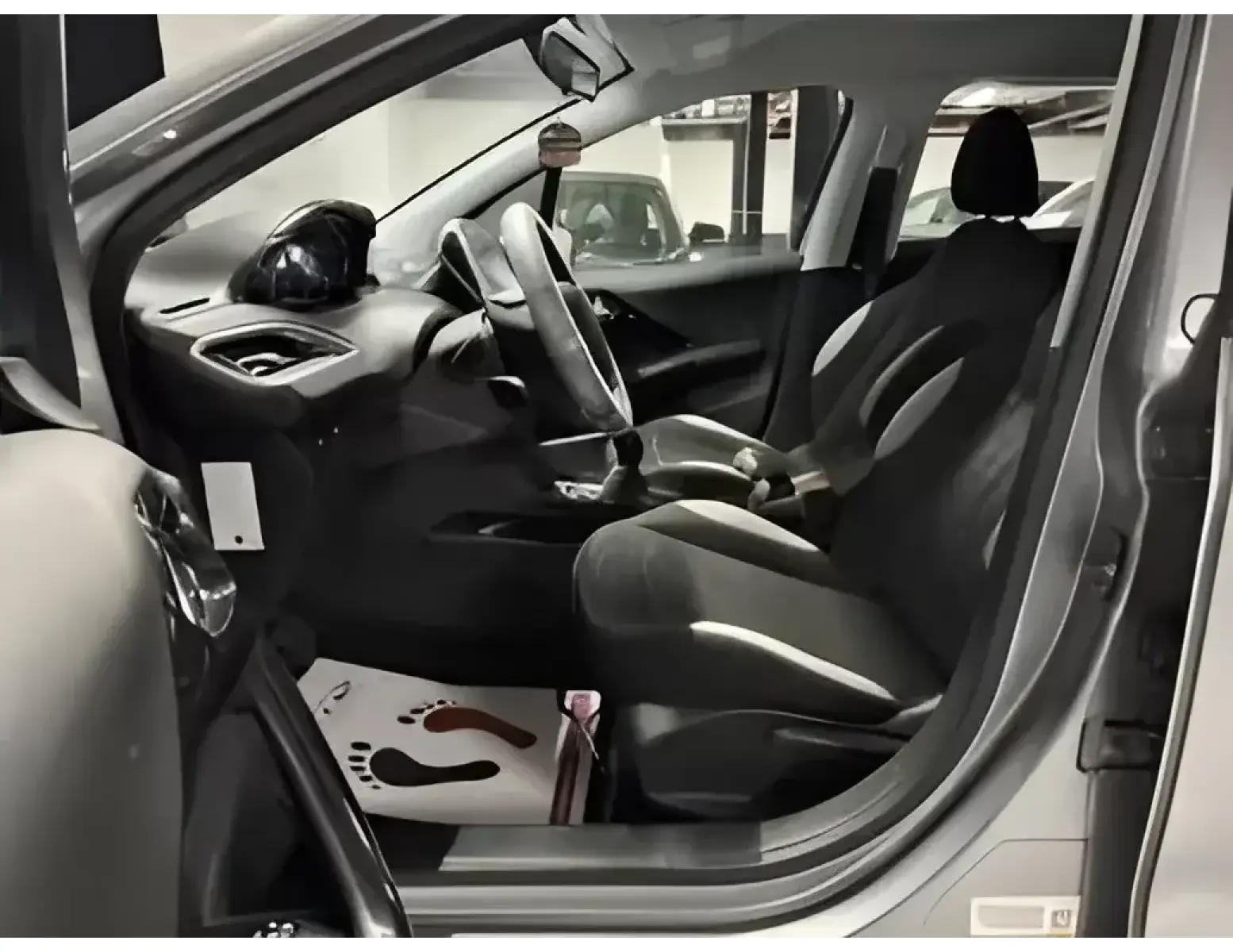 PEUGEOT 2008 1.2 PURETECH | AUTOMAAT