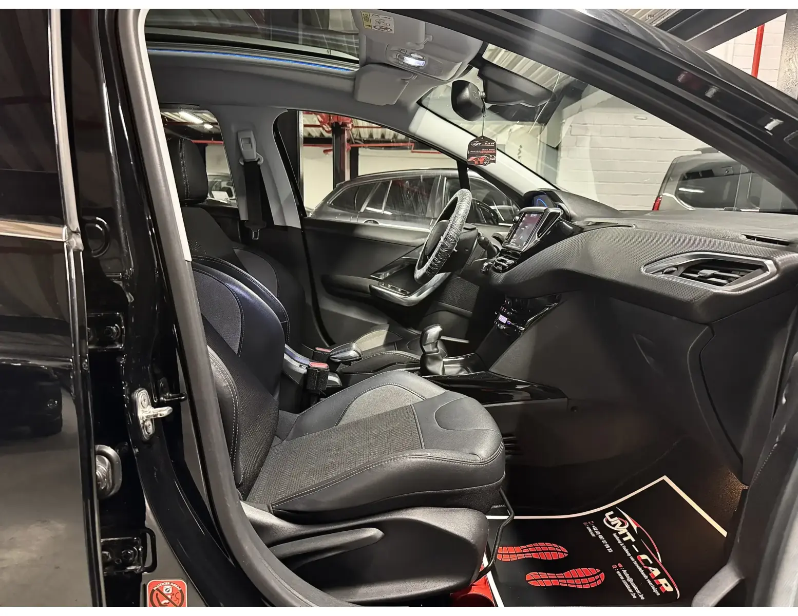 PEUGEOT 2008 1.2 PURETECH | 98.000 KM | Pano Dak | 2017
