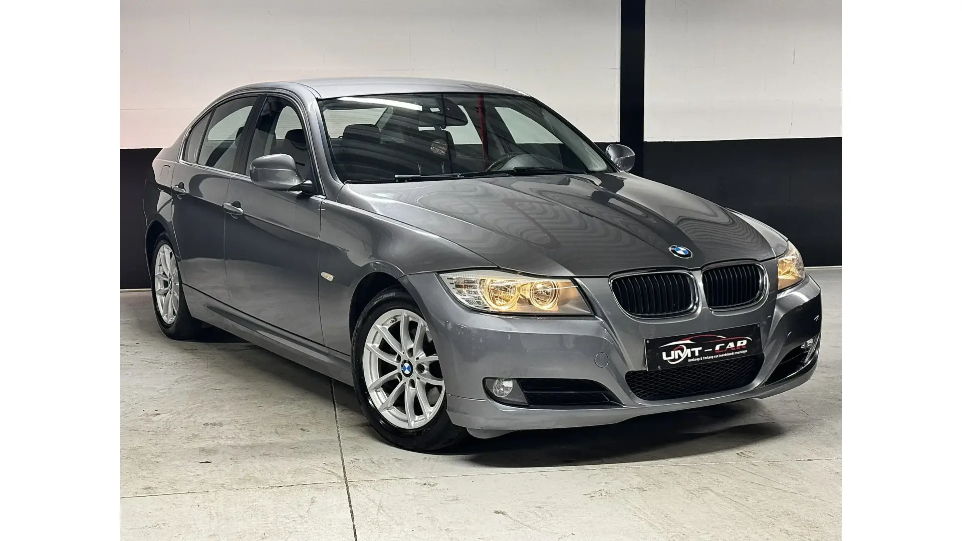 BMW 318i BENZINE | 100.000 KM | TOPSTAAT | GEKEURD - Afbeelding 1 (groot)
