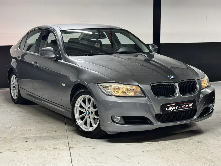 BMW 318i BENZINE | 100.000 KM | TOPSTAAT | GEKEURD - Afbeelding 1