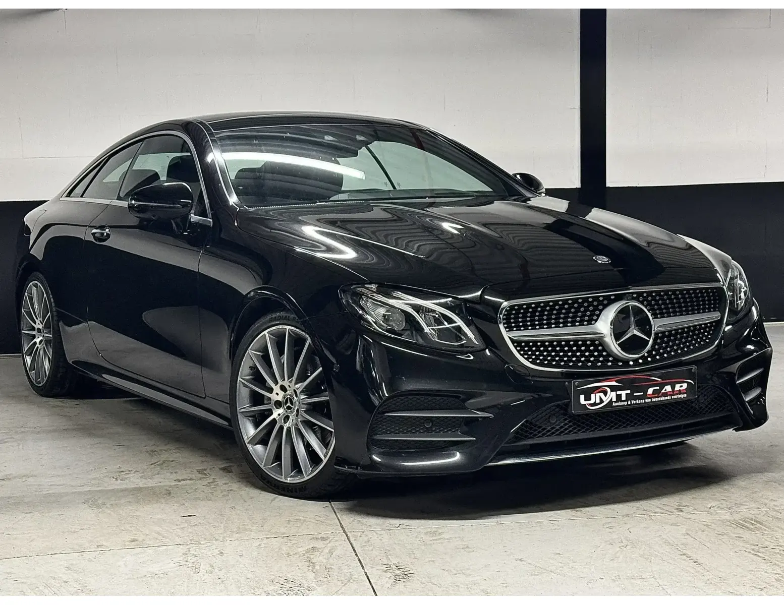 Mercedes E 220 Coupe d AMG | Pano Navi Camera | TOPSTAAT