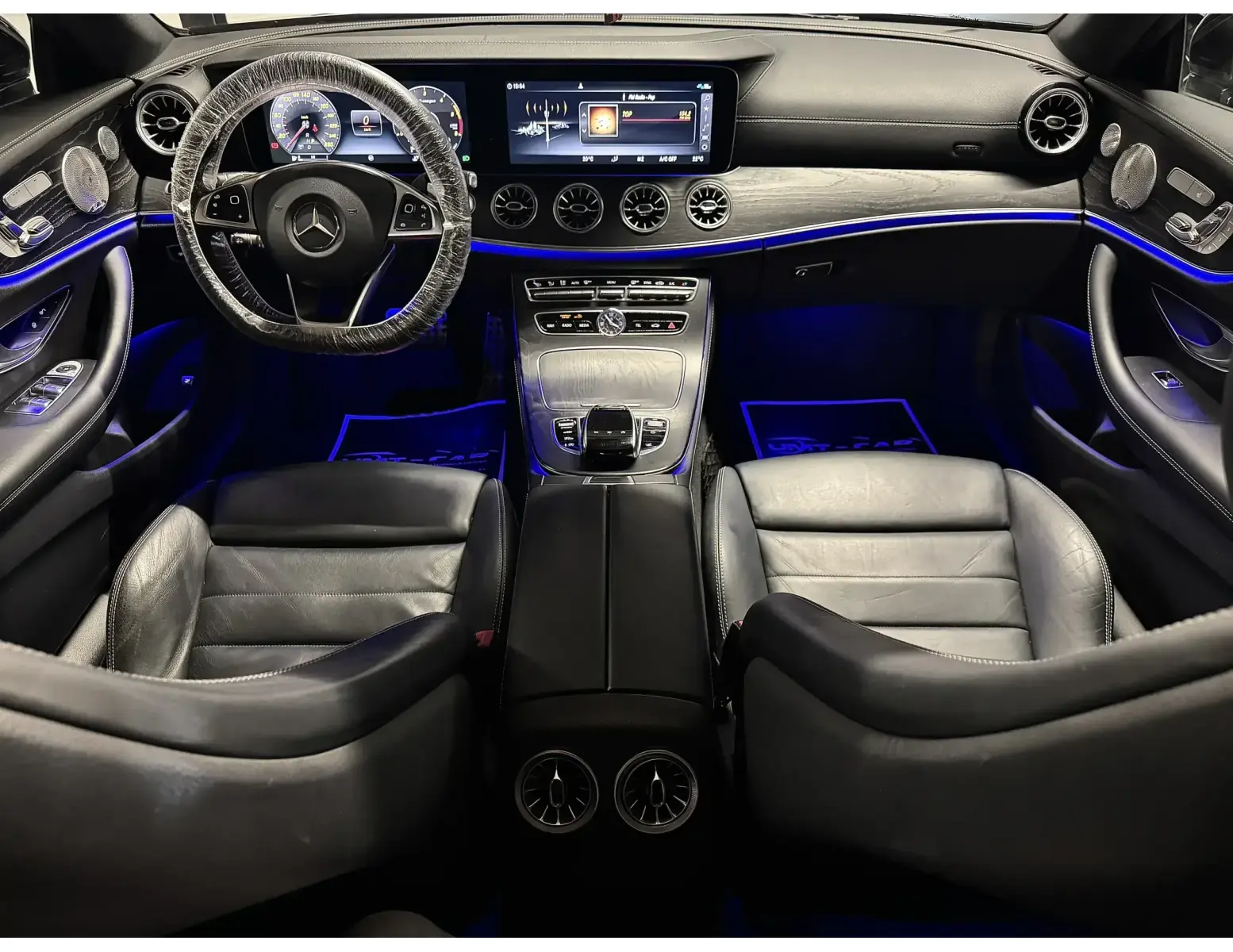 Mercedes E 220 Coupe d AMG | Pano Navi Camera | TOPSTAAT