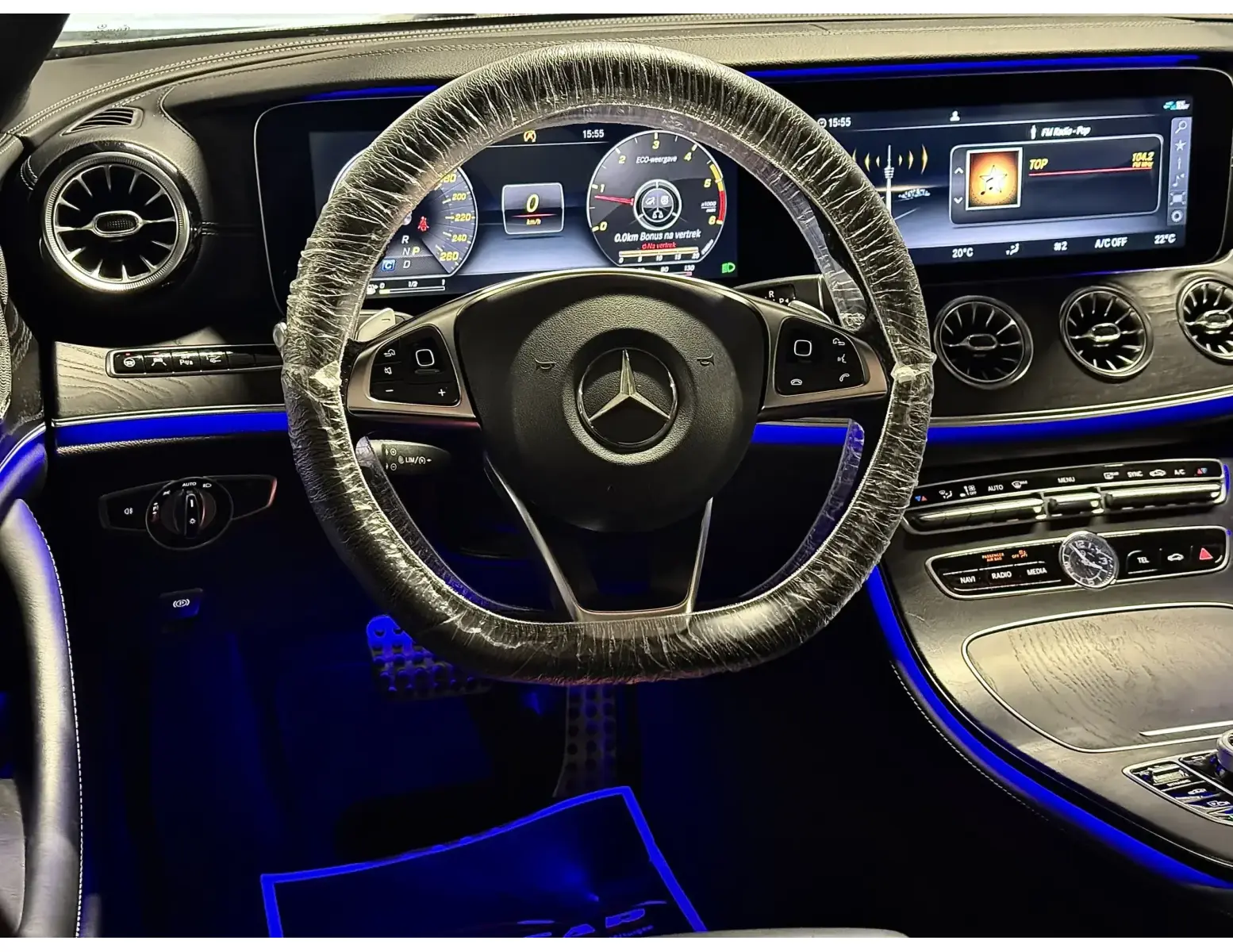 Mercedes E 220 Coupe d AMG | Pano Navi Camera | TOPSTAAT