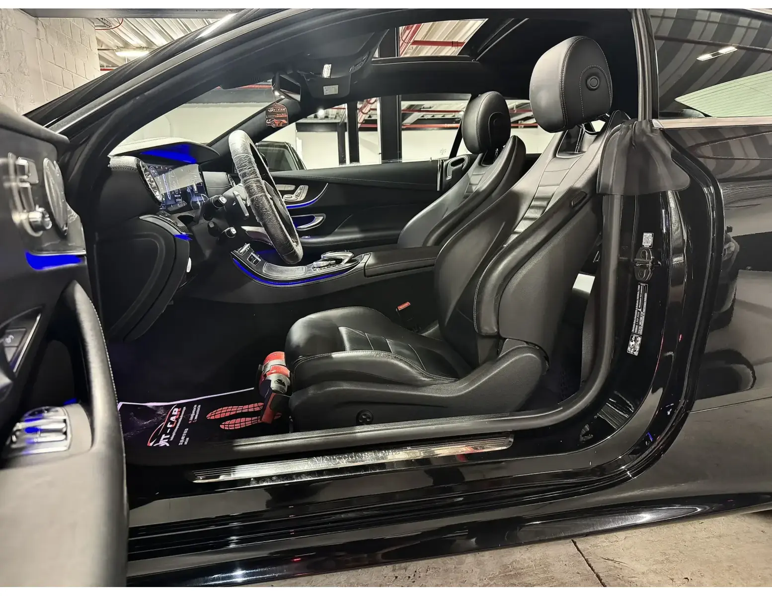 Mercedes E 220 Coupe d AMG | Pano Navi Camera | TOPSTAAT
