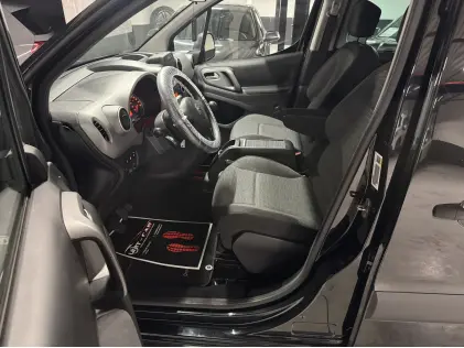 Citroën Berlingo 1.2i – Zuinig, Ruim &amp; Betrouwbaar !
