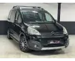 Citroën Berlingo 1.2i – Zuinig, Ruim &amp; Betrouwbaar ! - Thumbnail 1
